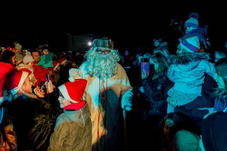 Prihod Dedka Mraza s spremstvom